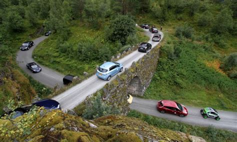 Norwegian Electric-Car Club's Scenic Driving Video: Surprise Hit