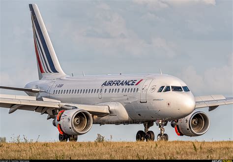 F Gugf Air France Airbus A318 At Paris Charles De Gaulle Photo Id