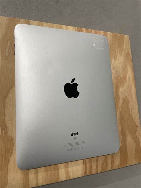 Apple Ipad A1337 1st Generation Silver 16gb Wifi3g Untested Ebay