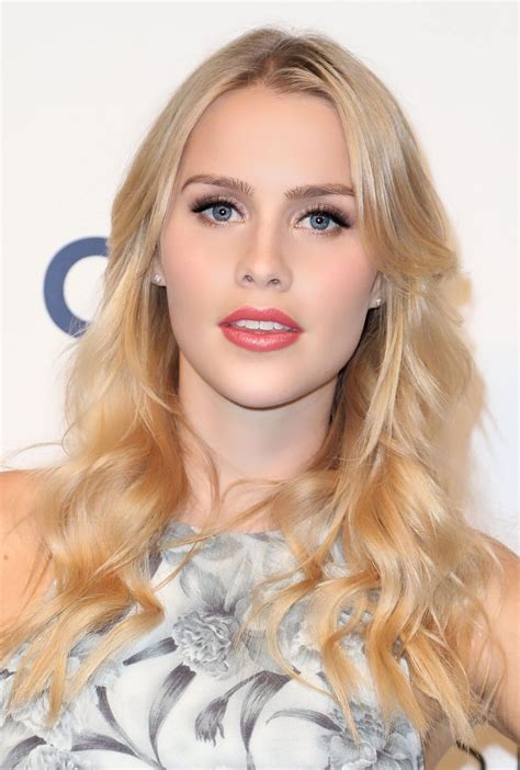 Wattpad Fanfiction Aurora Giselle Swan The Adopted Daughter Of Charlie Swan She Is Young