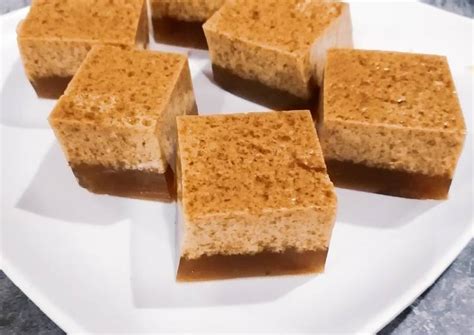 1 packet agar agar powder 2 cups coconut milk 1 cup sugar 1 tsp salt few pandan leaves red, green, yellow food colouring method: Resipi Agar Agar Santan Gula Merah oleh Erma Yusnida - Cookpad