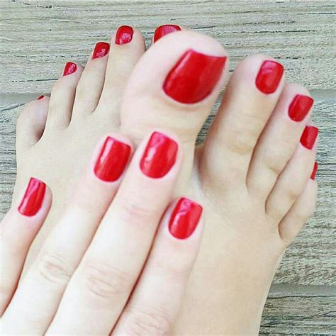 Pretty Red Toes Feet Nails Toe Nails Pretty Toes