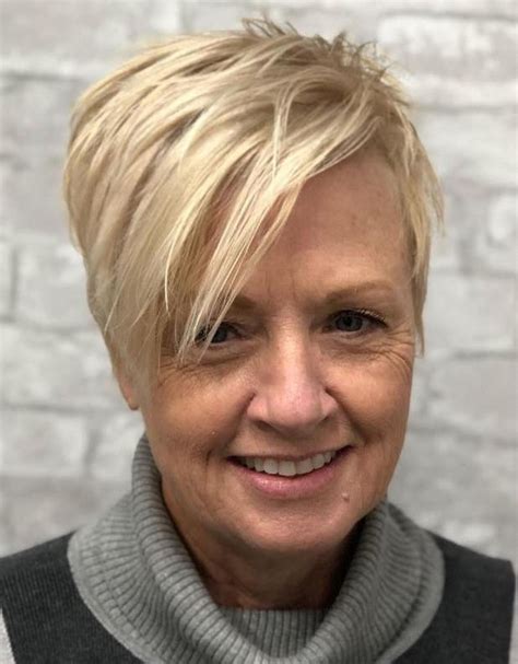 50 Spiky Layered Blonde Pixie Haircut For Older Women Womens