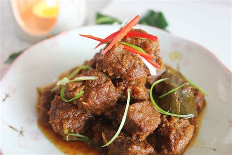 An Easy To Cook Delicious Singapore Inspired Beef Rendang Recipe This