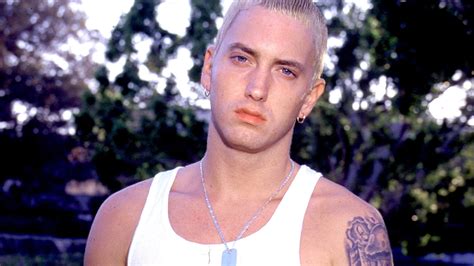 Eminem Est Désormais Dans Le Top 10 Des Artistes Les Plus Vendus De