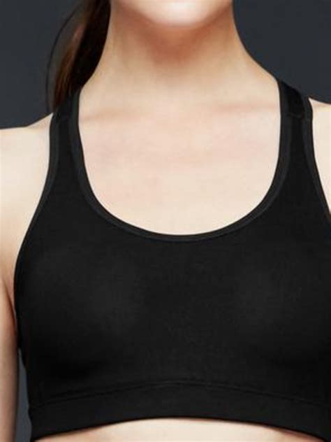 A Guide To Choosing The Right Sports Bra For Your Workout Sports Bra Bra Workout