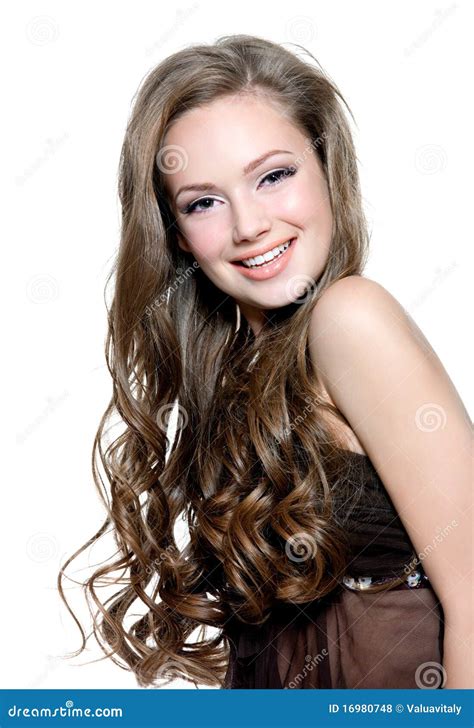 Schönes Glückliches Junges Mädchen Mit Den Langen Lockigen Haaren Lizenzfreie Stockfotos Bild