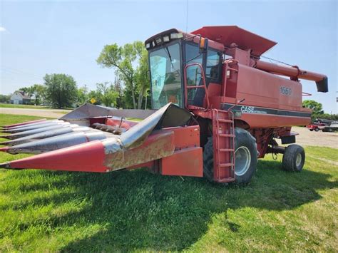 Case Ih 1660 Combines Class 5 For Sale Tractor Zoom