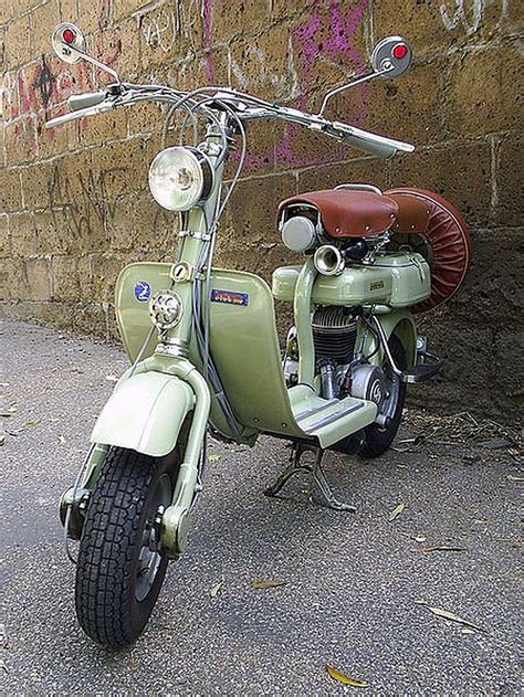 We carry only the highest quality scooters in the world. Scooter Vespa Modified Costuc Cool | Scooter motorcycle ...