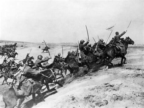 Soviet Red Army Cavalry Charge During World War 2 News Photo 170987599
