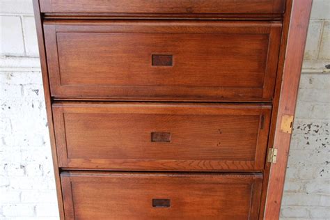 That's why we have soh many barrister bookcases for sale on our internet site including. Midcentury Oak Barrister Bookcase, 1950s For Sale at 1stdibs