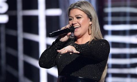 Kelly Clarkson Definitely Didnt See Her Divorce Coming