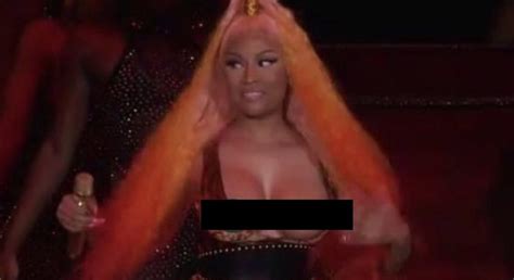 oops nicki minaj s bo bs pop out during made in america festival performance