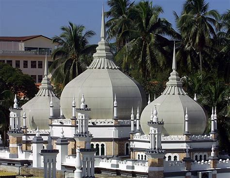 The sultan salahuddin abdul aziz shah mosque (also known as the blue mosque). Jamek Mosque - Kuala Lumpur - Malaysia | Islamic ...