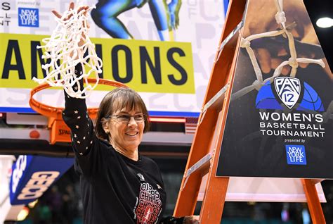 Former Ohio State Coach Tara Vanderveer Becomes All Time Winningest