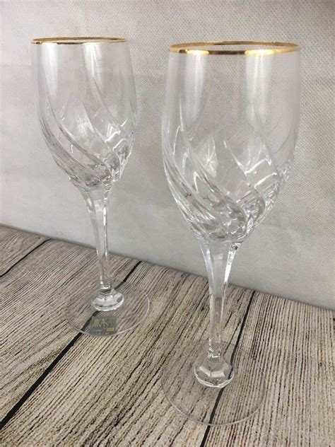 Mikasa 8 Wine Champagne Glass Gold Rim Swirl Design Set Of 2 Mikasa Glass Wine Glass Gold Rims