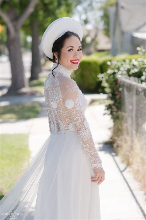 Bride In An Ivory Lace Ao Dai Traditional Vietnamese Wedding And Tea