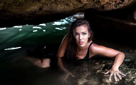 Wallpaper Sunlight Women Outdoors Water Underwater Cave Girl Beauty Woman Photograph