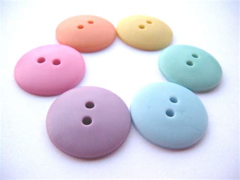 6 Plastic Buttons Pastel Buttons De Stash Buttons Pick Etsy