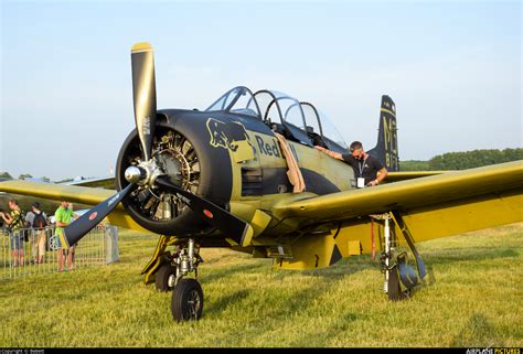 Positive hard to say negative. OE-ESA - The Flying Bulls North American T-28B Trojan at ...