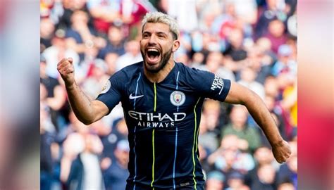Aguero's Official Man City Signed Shirt, 2018/19 ...