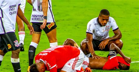 Corinthians X Internacional Relembre Momentos Marcantes Da Rivalidade Entre Os Clubes