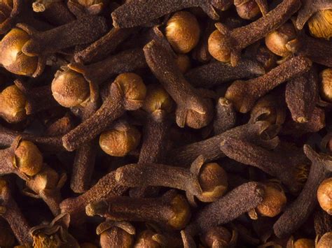 12 utilisations des clous de girofle Une épice étonnante avec la