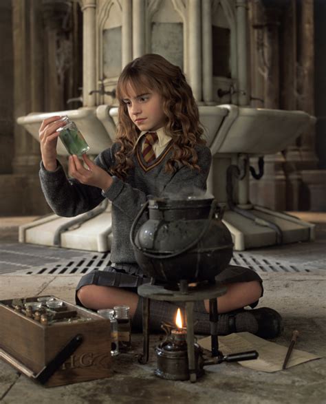 How To Live Like Hermione Granger Pottermore Hermione Granger Harry Potter Hermione