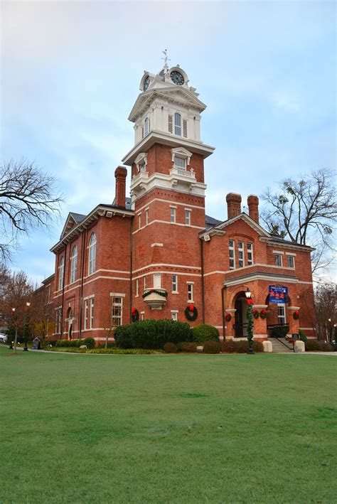 Gwinnett Countys Historic Courthouse In Lawrenceville Georgia