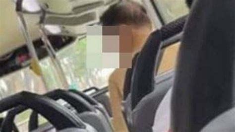 Kakek Cabul Ini Masturbasi Sambil Pandangi Gadis Tidur Di Bus
