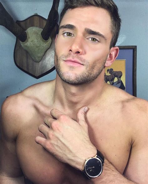 Keegan Whicker Klwhick No Instagram I Saw Klwhick Wearing A Black