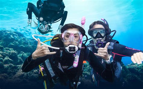 10 Excuses For Women To Go Scuba Diving - Lives Abroad