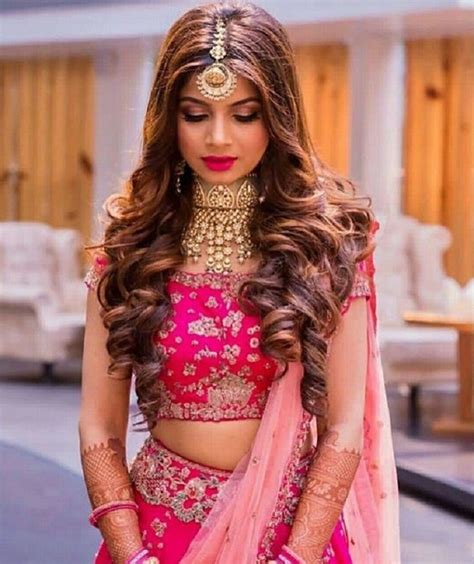An outfit worn with a different hairstyle can totally change the look, and hence, what kind of bridal hairstyles you choose for your wedding. Stunning Punjabi hairstyles for the Perfect Sodi Kudi ...