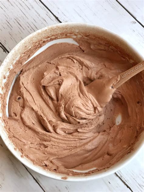 It doesn't matter if you're a chocolate lover or a cheesecake fan, you can make your weight loss journey a little sweeter with the help of these easy low carb dessert recipes from atkins®. Easy Keto Chocolate Frosty (The BEST low carb dessert ...
