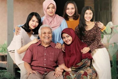 Novia Kolopaking Sudah 20 Tahun Tak Main Film Republika Online