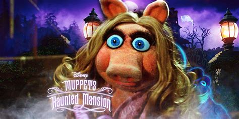 Miss Piggy On The Halloween Special Muppets Haunted Mansion