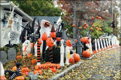 Haunted Attractions Yard Haunt Halloween Displays Halloween 2016