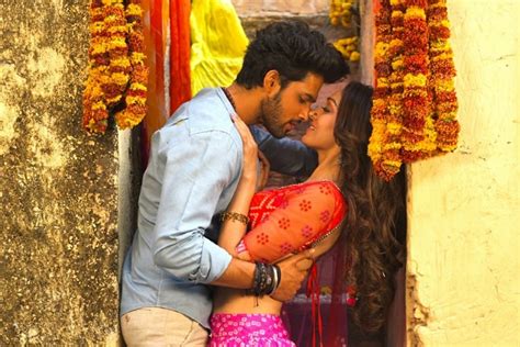 Khushali Kumar And Parth Samthaans Motion Picture Track Dhokha By