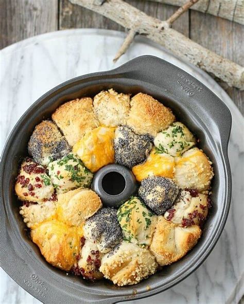 Incredible Savory Monkey Bread With Video Good Dinner Mom