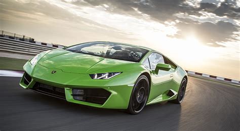 2017 Lamborghini Huracán Lp 580 2 In Doha Qatar Front Three Quarter