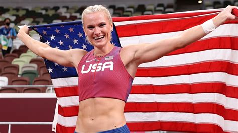 Katie Nageotte Wins Gold Medal Womens Pole Vault Tokyo Olympics