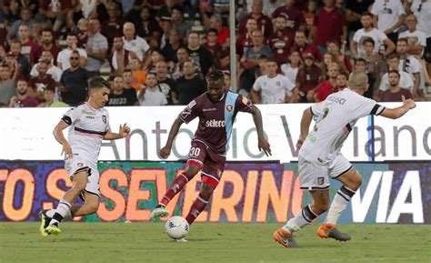 E parti stanno discutendo in questi. Calciomercato Salernitana, Jallow piace a Carpi e Pescara ...