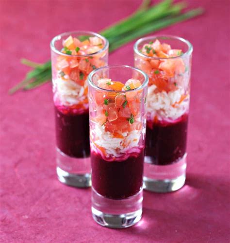 Cette recette est à voir ici. Verrines surimi, tomate et betterave - les meilleures ...