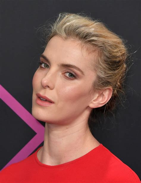 21 июля, 1986 рак рост: BETTY GILPIN at People's Choice Awards 2018 in Santa ...