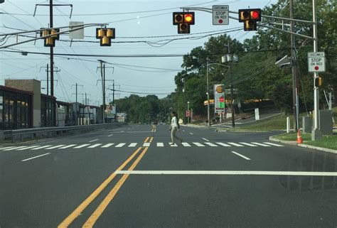 How To Navigate The Confusing New Traffic Signal Popping Up Across Nj