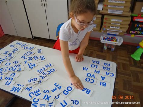 Professora Bel Formando Palavras Com Sílabas Móveis