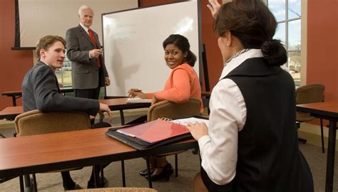 Engage with corporate officers in broader organizational strategic planning. Job Description for Key Account Manager | Career Trend