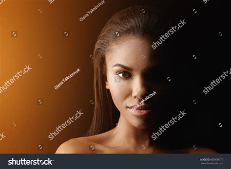 Confident Naked African Woman Posing Stock Photo 665906176 Shutterstock