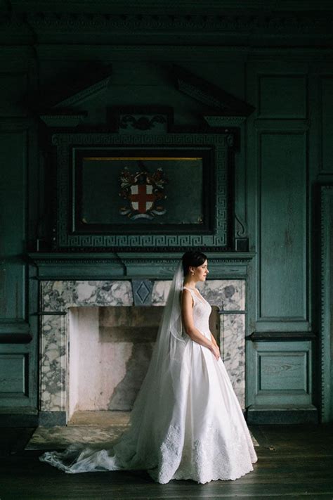 Elegant Southern Bridal Portraits At Drayton Hall Junebug Weddings