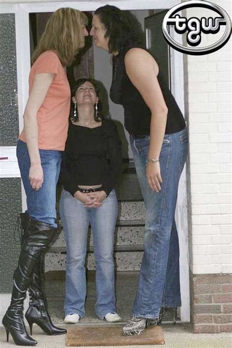 Pin By Bznslady On Tall Women In Tall Women Women Petite Women